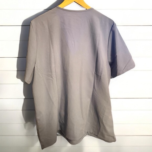 FIGS NWT XXL Casma Three Pocket Top Ciel Blue V-Neck Scrubs Workwear Nurse LNA - Picture 4 of 9